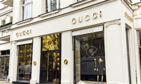 gucci lavora con noi 2020|gucci outlet job.